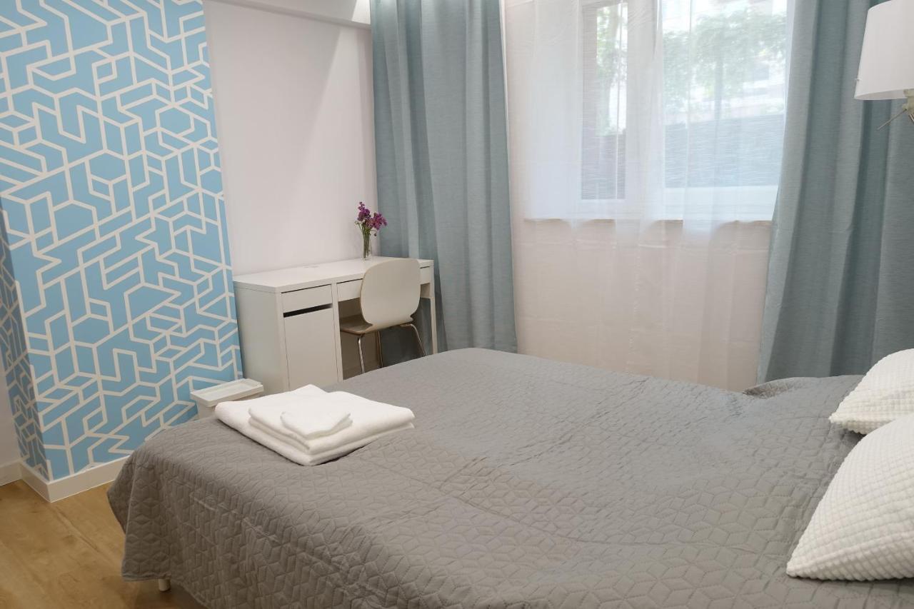 Three Rooms Apartment 크라쿠프 외부 사진