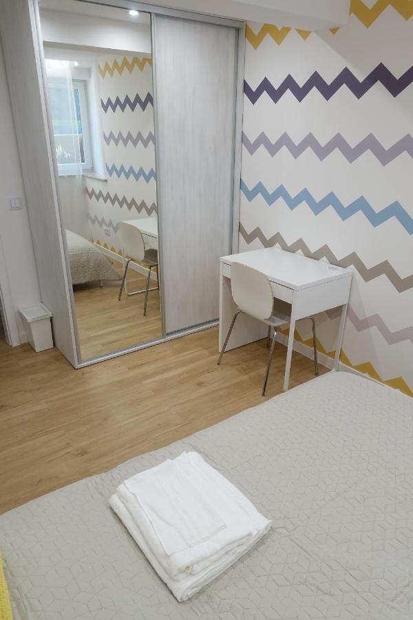 Three Rooms Apartment 크라쿠프 외부 사진