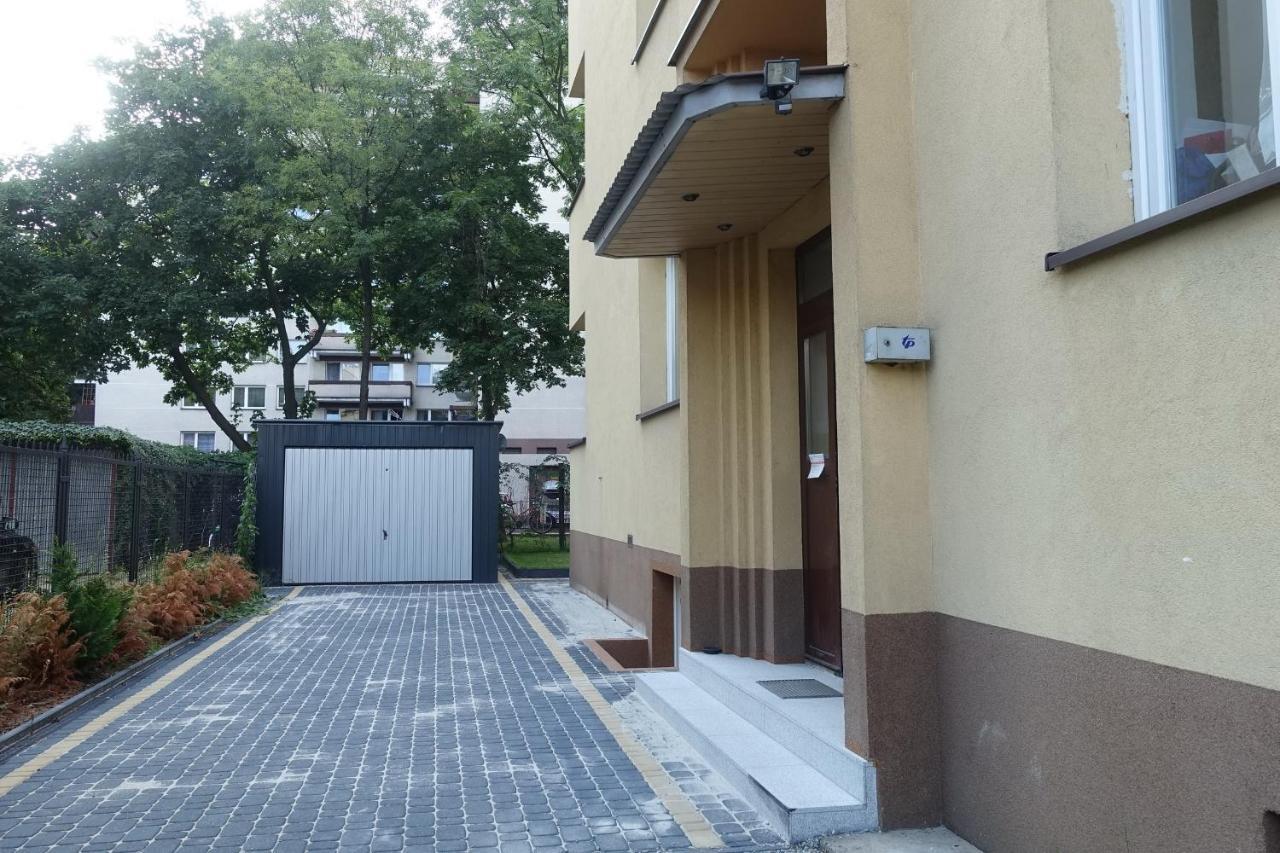 Three Rooms Apartment 크라쿠프 외부 사진