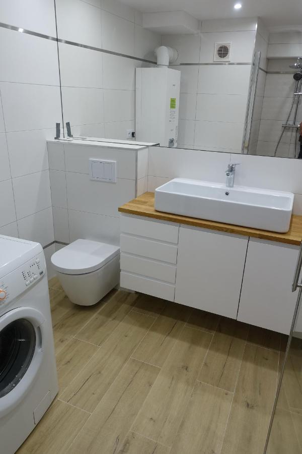 Three Rooms Apartment 크라쿠프 외부 사진